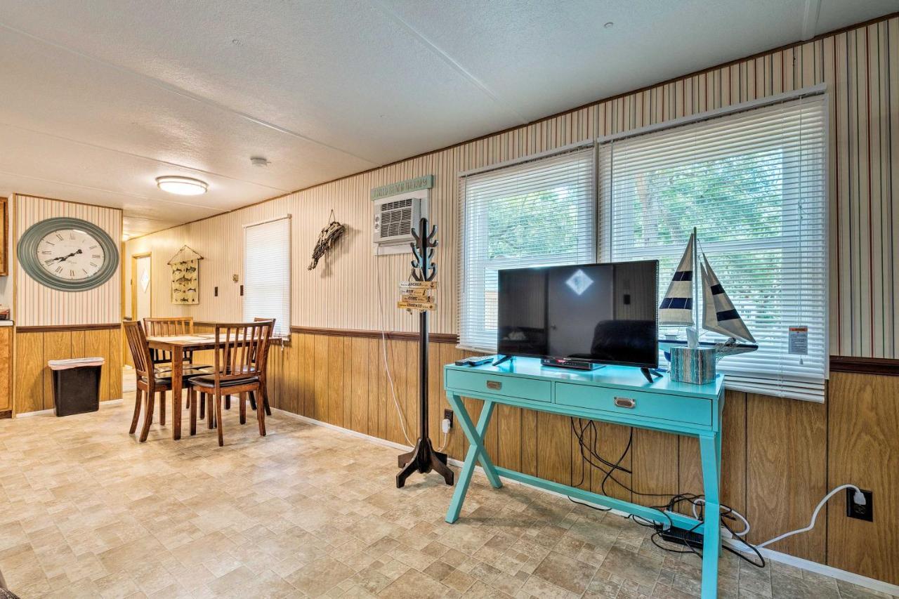 Cabin With Fire Pit, Walk To Steinhatchee River! Экстерьер фото