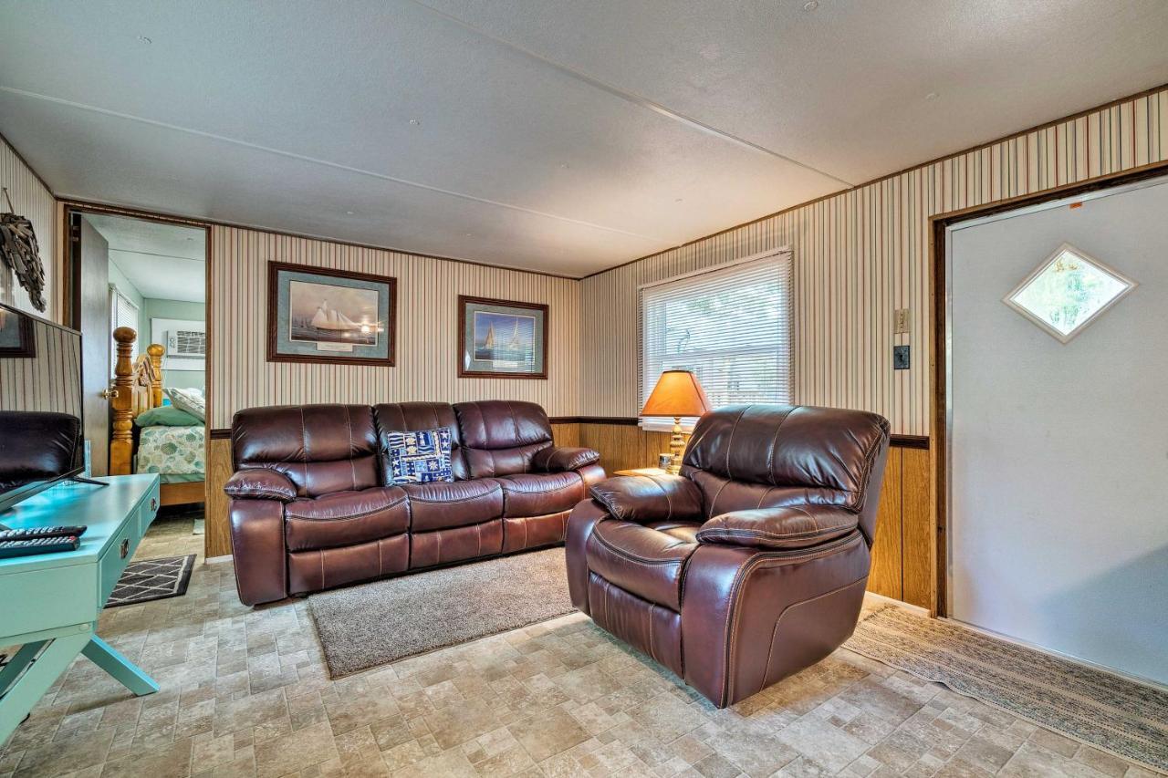Cabin With Fire Pit, Walk To Steinhatchee River! Экстерьер фото